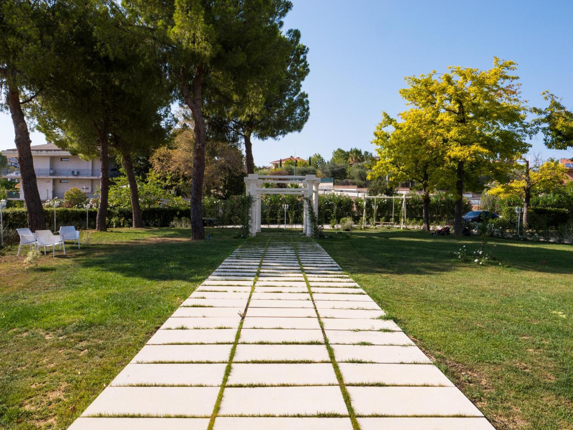 Giardino Dei Principi D'Abruzzo Città Sant'Angelo Exterior foto