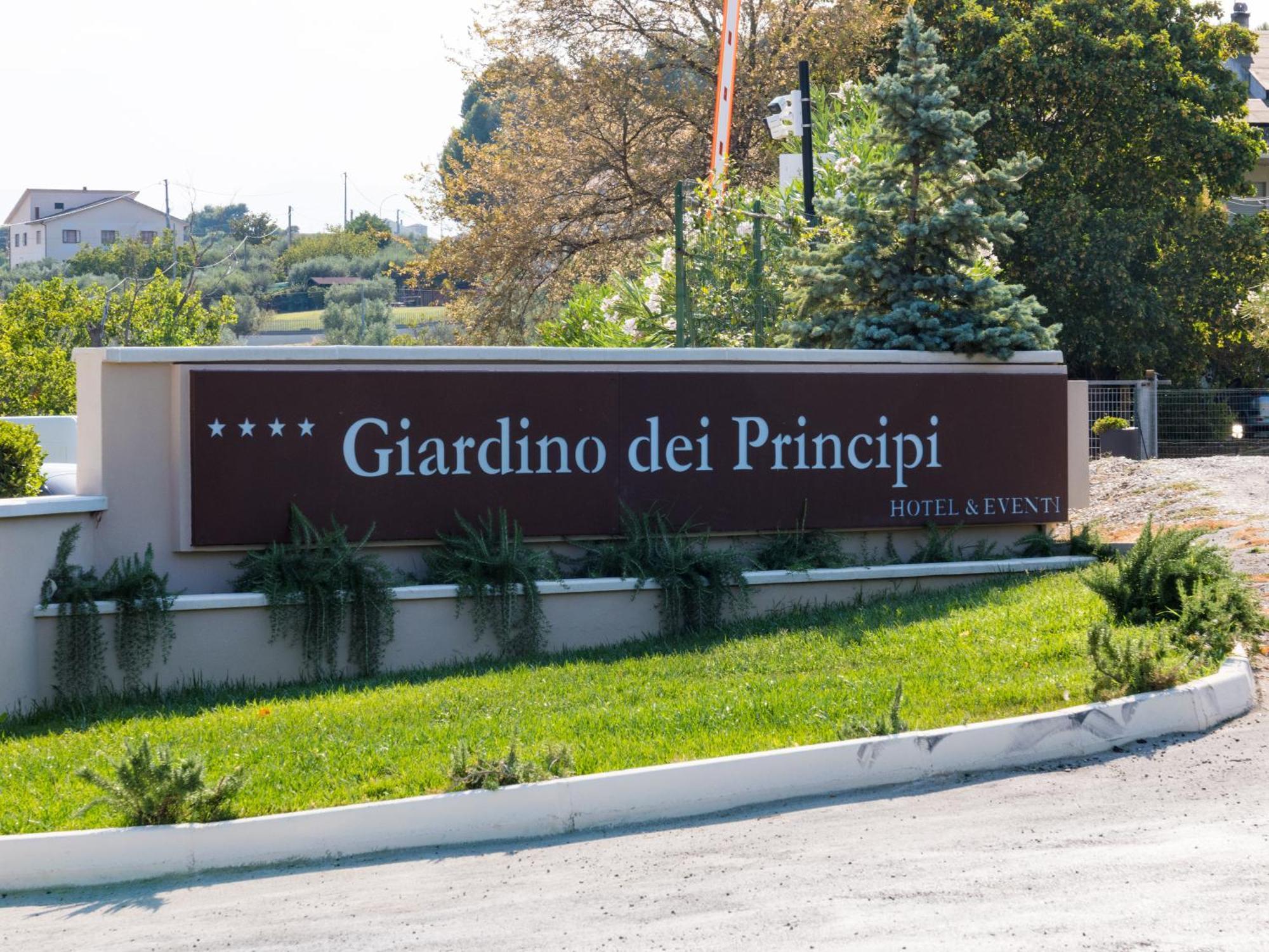 Giardino Dei Principi D'Abruzzo Città Sant'Angelo Exterior foto
